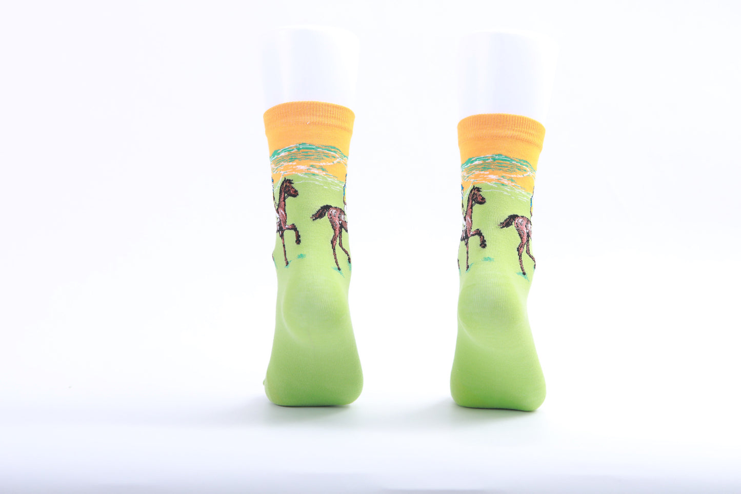 Chaussettes - Cavalier sur herbe verte et ciel orange
