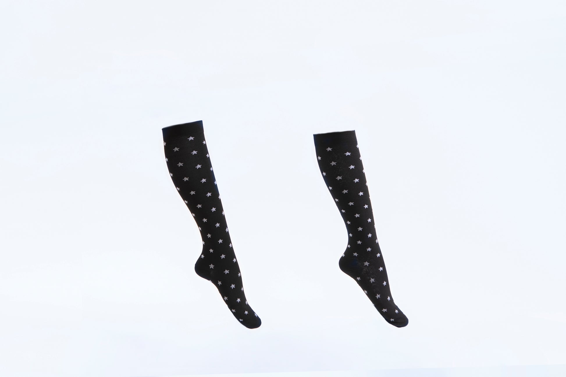 Chaussettes mi-bas - Etoiles blanches sur fond noir